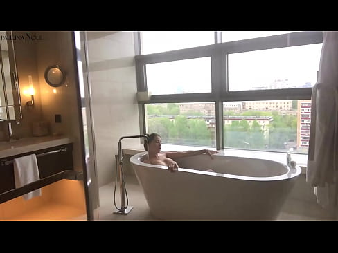 ❤️ Огромно бебе кое страсно ја тресе пичката во бањата ❌ Порно видео на mk.sexflashgame.ru ️❤